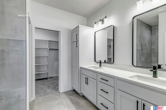 8921 Castle Pine Drive, Lincoln, NE 68516