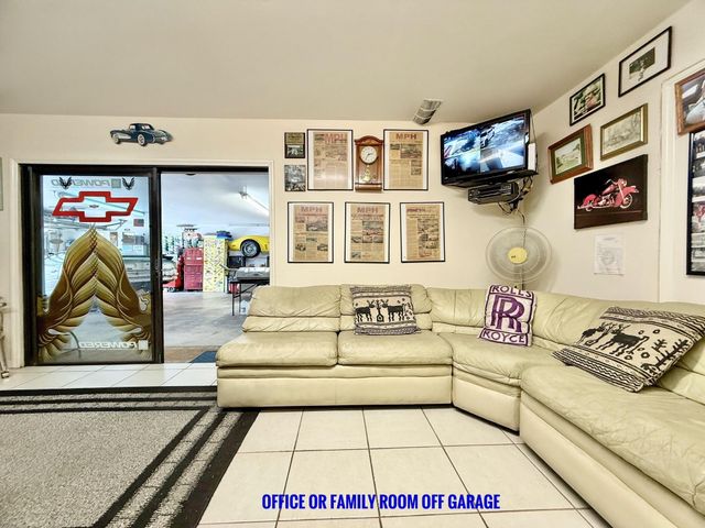 1213 W Broward Street, Lantana, FL 33462
