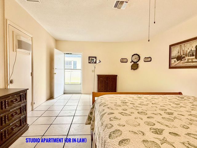 1213 W Broward Street, Lantana, FL 33462