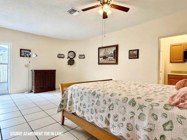 1213 W Broward Street, Lantana, FL 33462