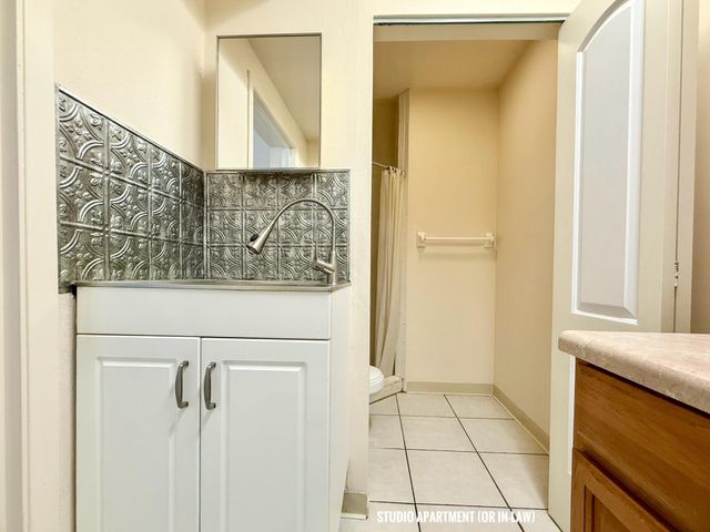 1213 W Broward Street, Lantana, FL 33462