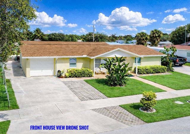 1213 W Broward Street, Lantana, FL 33462