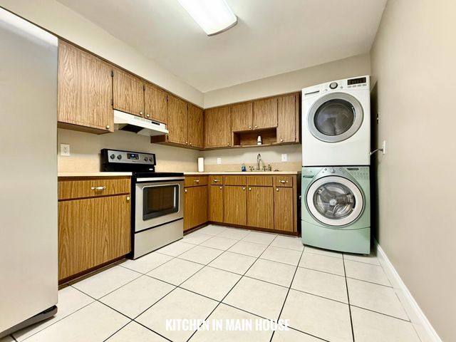 1213 W Broward Street, Lantana, FL 33462