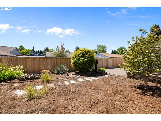 168 Ne 38TH Ave, Hillsboro, OR 97124