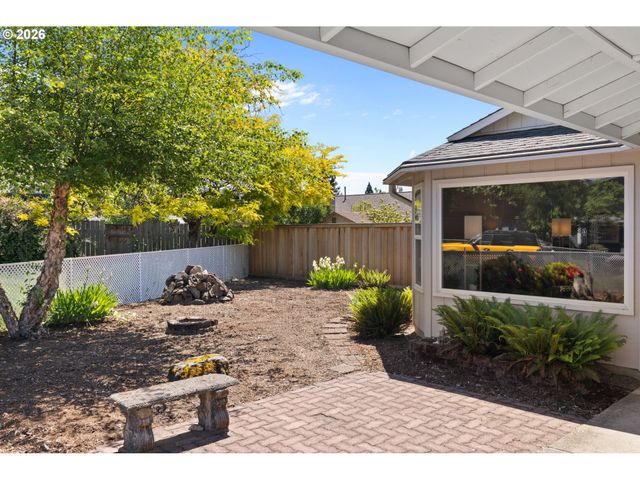 168 Ne 38TH Ave, Hillsboro, OR 97124