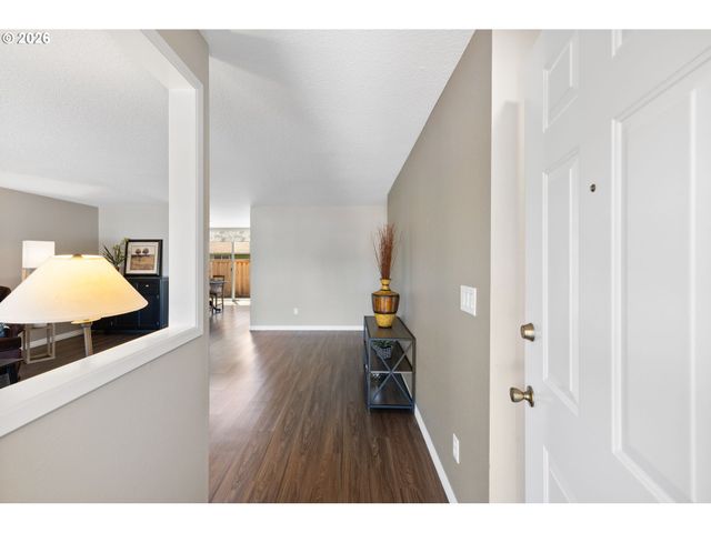168 Ne 38TH Ave, Hillsboro, OR 97124