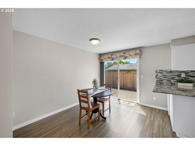 168 Ne 38TH Ave, Hillsboro, OR 97124
