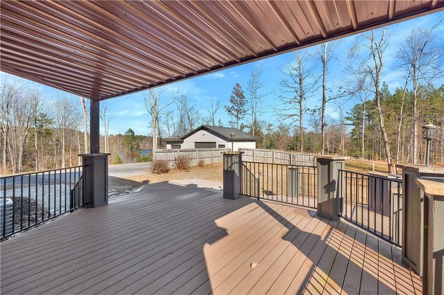 18001 Mallard Bend Road, Seneca, SC 29672