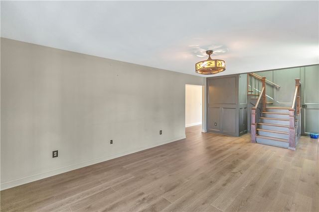 18001 Mallard Bend Road, Seneca, SC 29672