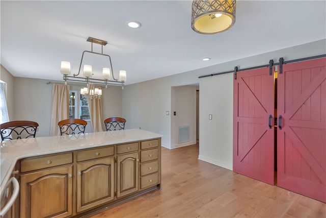 18001 Mallard Bend Road, Seneca, SC 29672