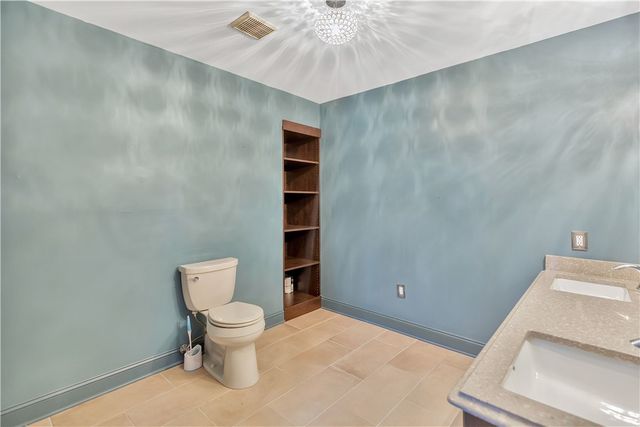 18001 Mallard Bend Road, Seneca, SC 29672