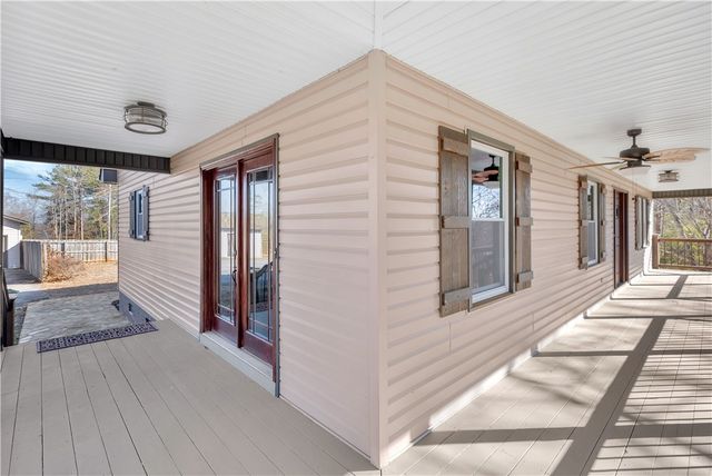 18001 Mallard Bend Road, Seneca, SC 29672