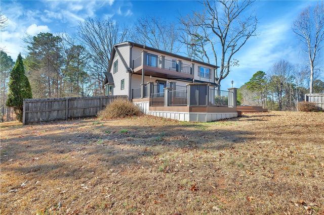 18001 Mallard Bend Road, Seneca, SC 29672