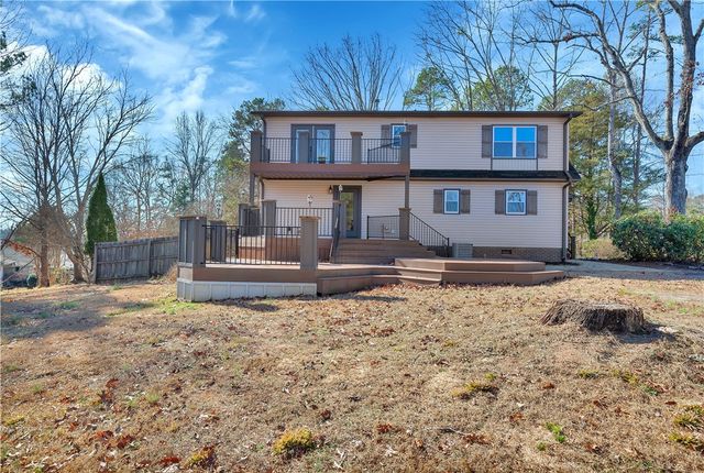 18001 Mallard Bend Road, Seneca, SC 29672