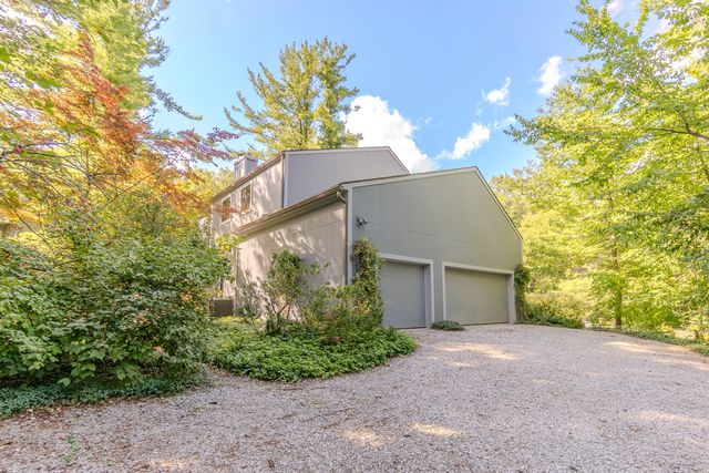 344 Rock Creek Court, Ann Arbor Twp, MI 48104