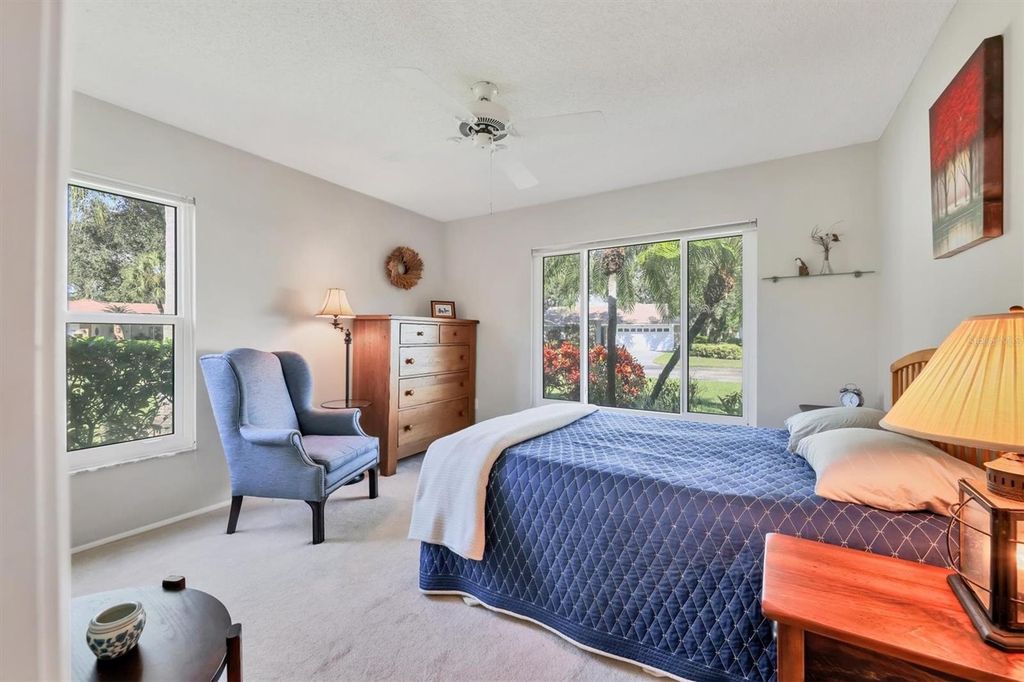 Image 20 of property listing at 5908 GARDEN LAKES MAJESTIC, Bradenton, FL 34203