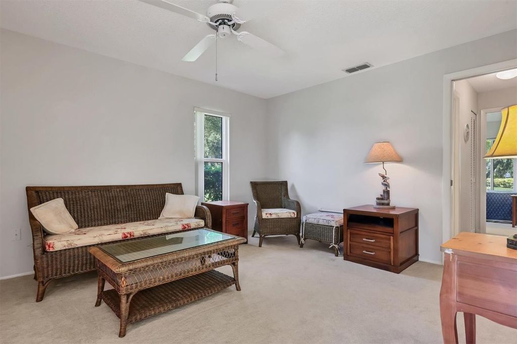 Image 21 of property listing at 5908 GARDEN LAKES MAJESTIC, Bradenton, FL 34203