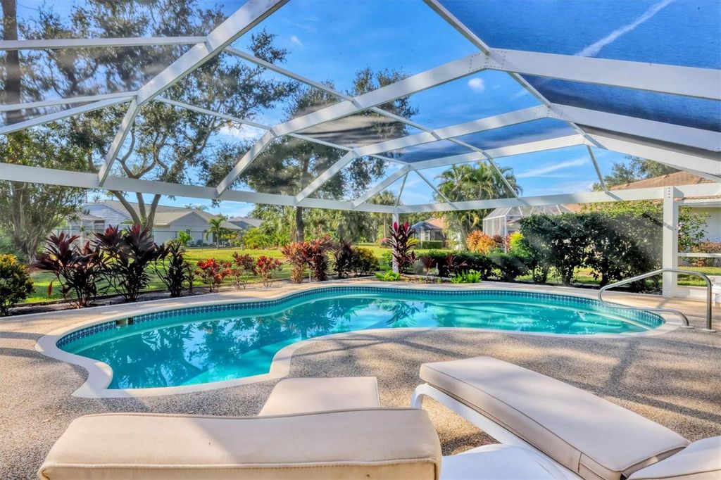 Image 26 of property listing at 5908 GARDEN LAKES MAJESTIC, Bradenton, FL 34203