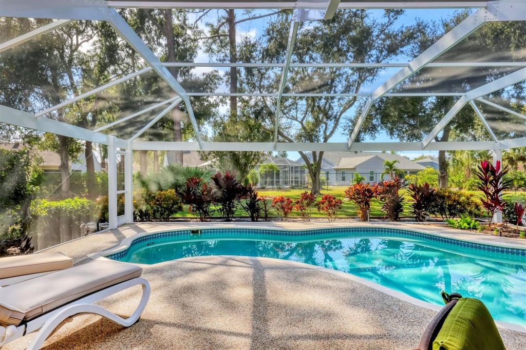 Image 27 of property listing at 5908 GARDEN LAKES MAJESTIC, Bradenton, FL 34203