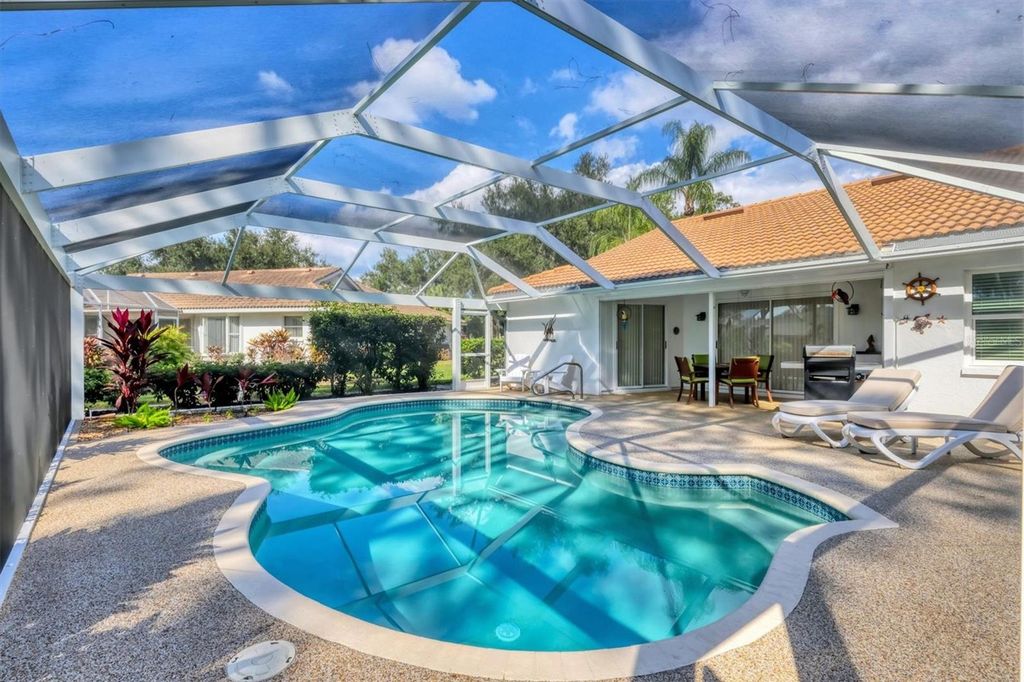 Image 29 of property listing at 5908 GARDEN LAKES MAJESTIC, Bradenton, FL 34203