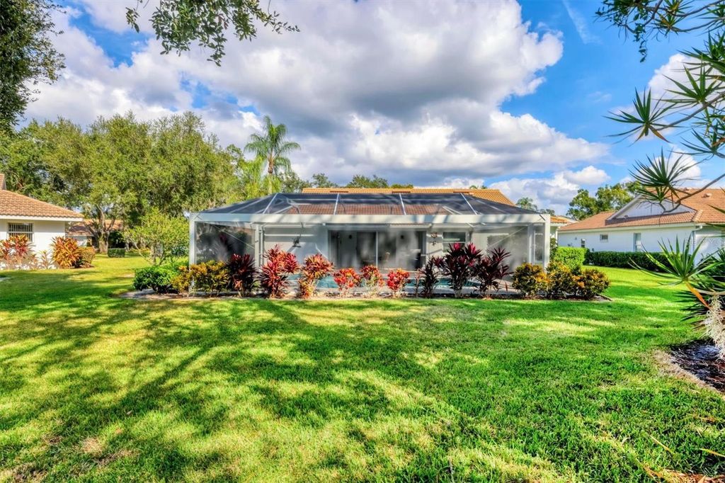 Image 34 of property listing at 5908 GARDEN LAKES MAJESTIC, Bradenton, FL 34203
