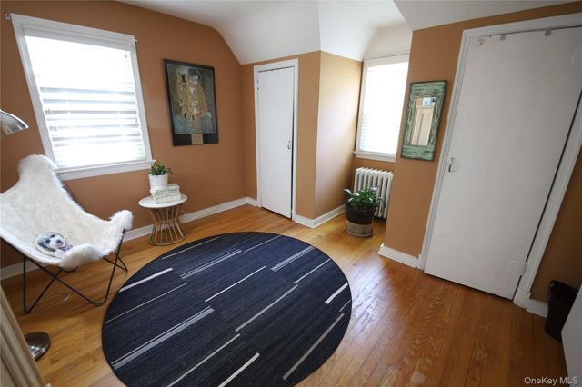 23 Chadwick Road, White Plains, NY 10604