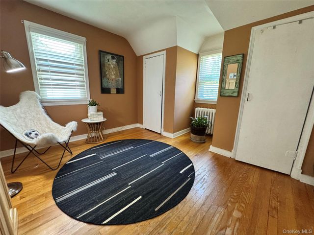 23 Chadwick Road, White Plains, NY 10604