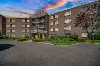 900 E Wilmette Road 406, Palatine, IL 60074