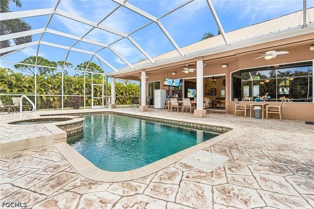 9419 Treasure Lake CT, St James City, FL 33956