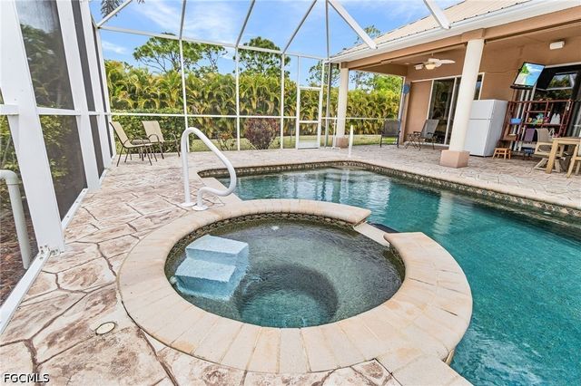 9419 Treasure Lake CT, St James City, FL 33956