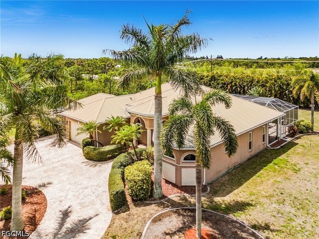 9419 Treasure Lake CT, St James City, FL 33956