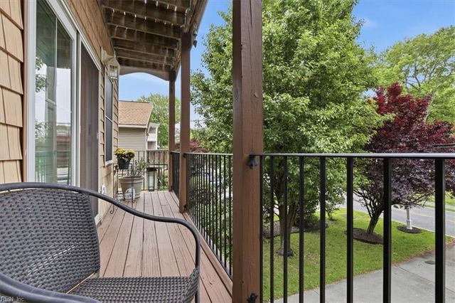 4620 Lake DR, Virginia Beach, VA 23455