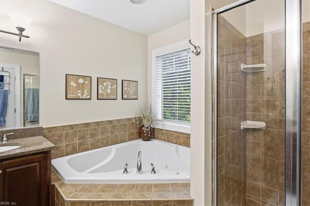 4620 Lake DR, Virginia Beach, VA 23455