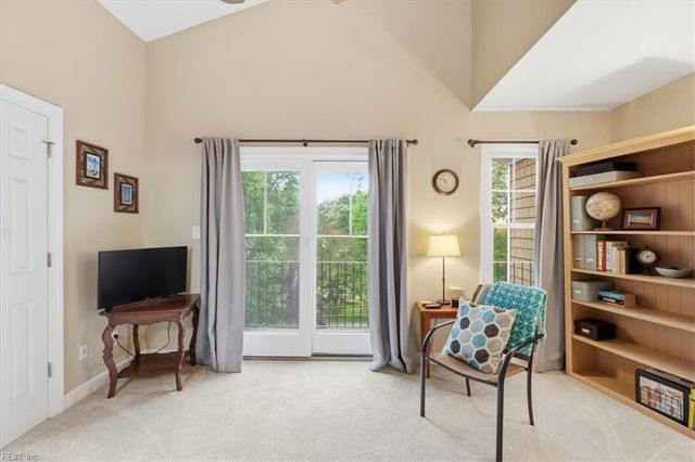 4620 Lake DR, Virginia Beach, VA 23455