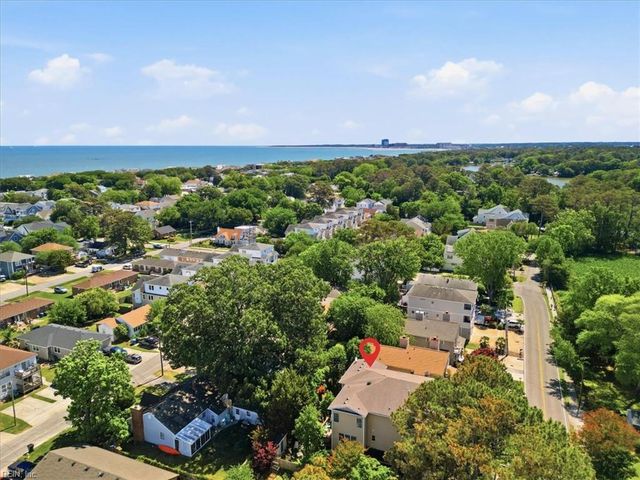 4620 Lake DR, Virginia Beach, VA 23455