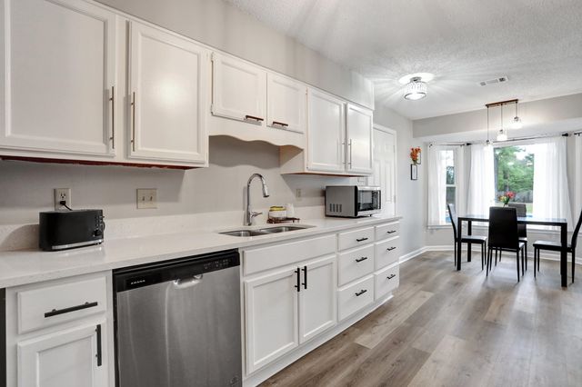 2091 CHINGFORD CV, Memphis, TN 38016