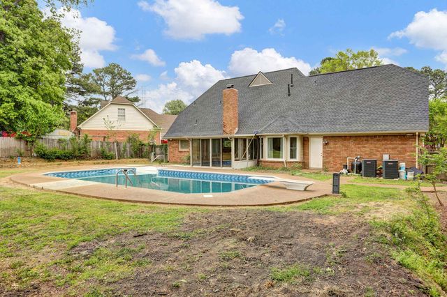 2091 CHINGFORD CV, Memphis, TN 38016