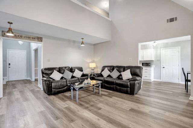 2091 CHINGFORD CV, Memphis, TN 38016