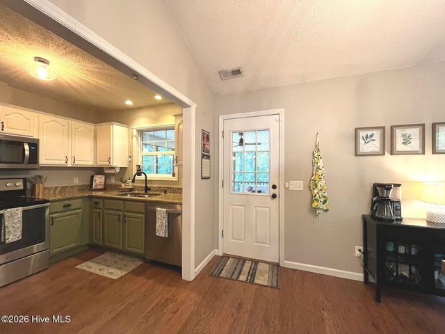 2400 Longleaf Drive SW, Pinehurst, NC 28374