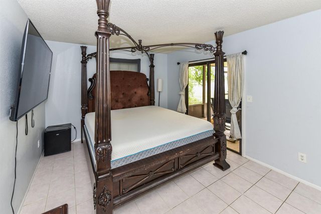 2210 SE Brekenridge Circle, Port St Lucie, FL 34952