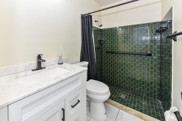 2210 SE Brekenridge Circle, Port St Lucie, FL 34952