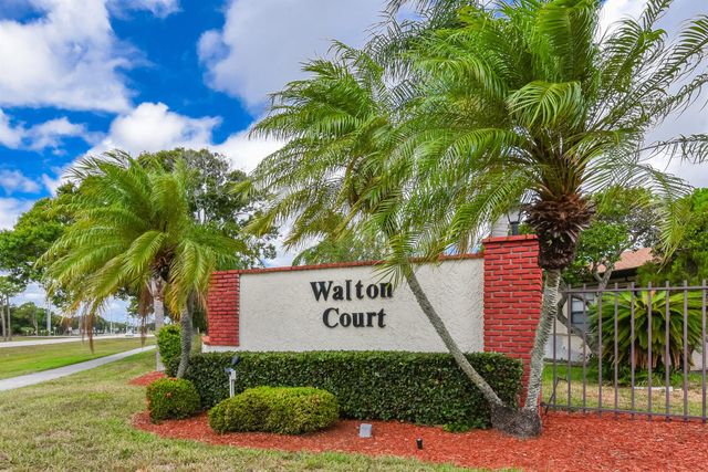 2210 SE Brekenridge Circle, Port St Lucie, FL 34952
