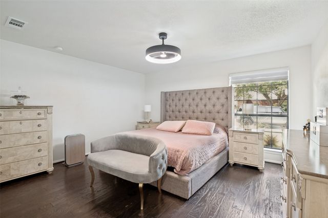 4120 W Creek Court, Dallas, TX 75287
