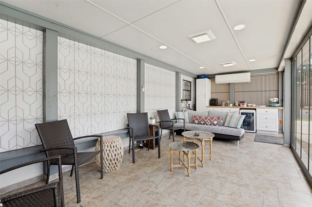 4120 W Creek Court, Dallas, TX 75287