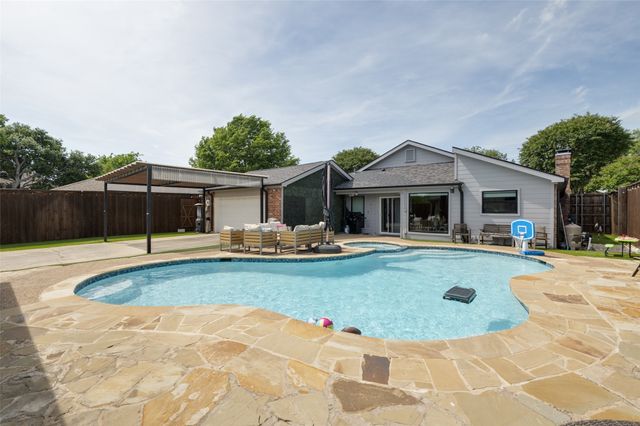 4120 W Creek Court, Dallas, TX 75287