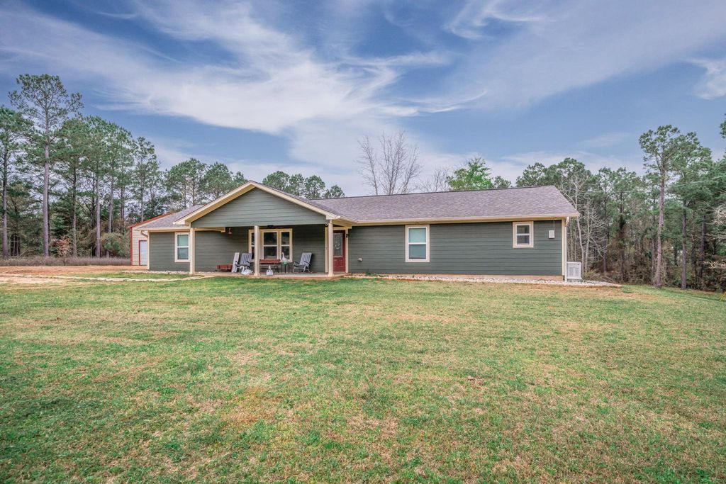 298 Coppedge Smith Rd, Harleton, TX 75651