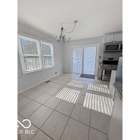 2626 N Woodvale Street, Terre Haute, IN 47803