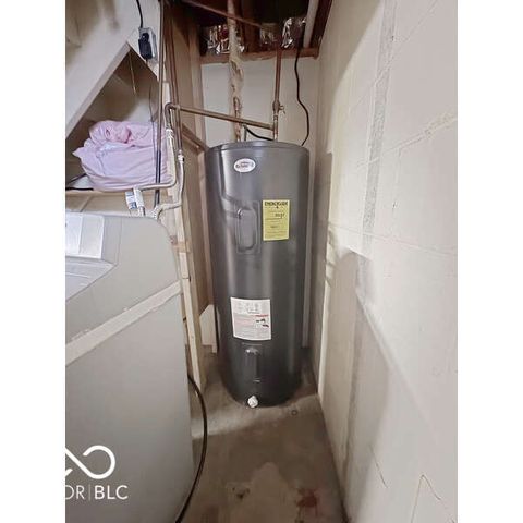 2626 N Woodvale Street, Terre Haute, IN 47803