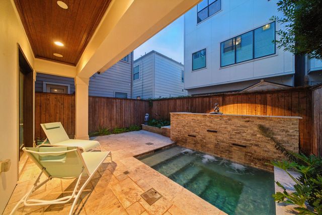 803 Bomar Street A, Houston, TX 77006