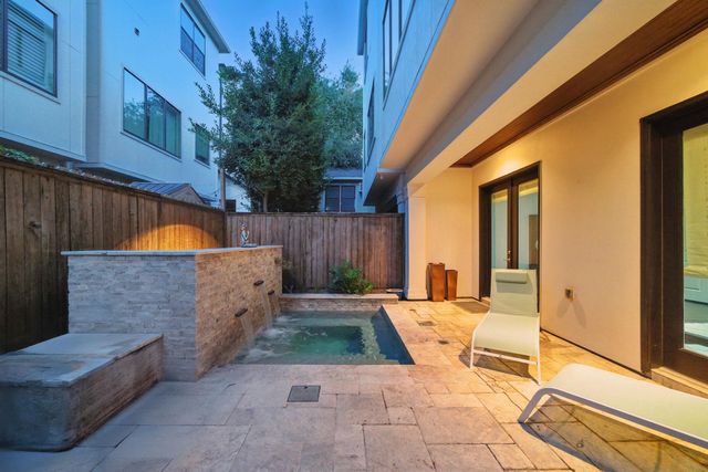 803 Bomar Street A, Houston, TX 77006